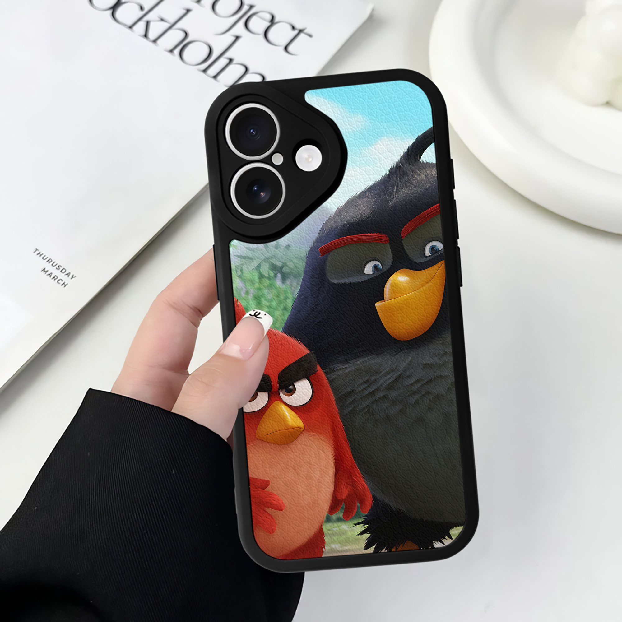 （画像用） Angry Birds アングリーバード 【iPhone 16シリーズ対応】シリコンスマホケース（レザー調） 材質：シリコン